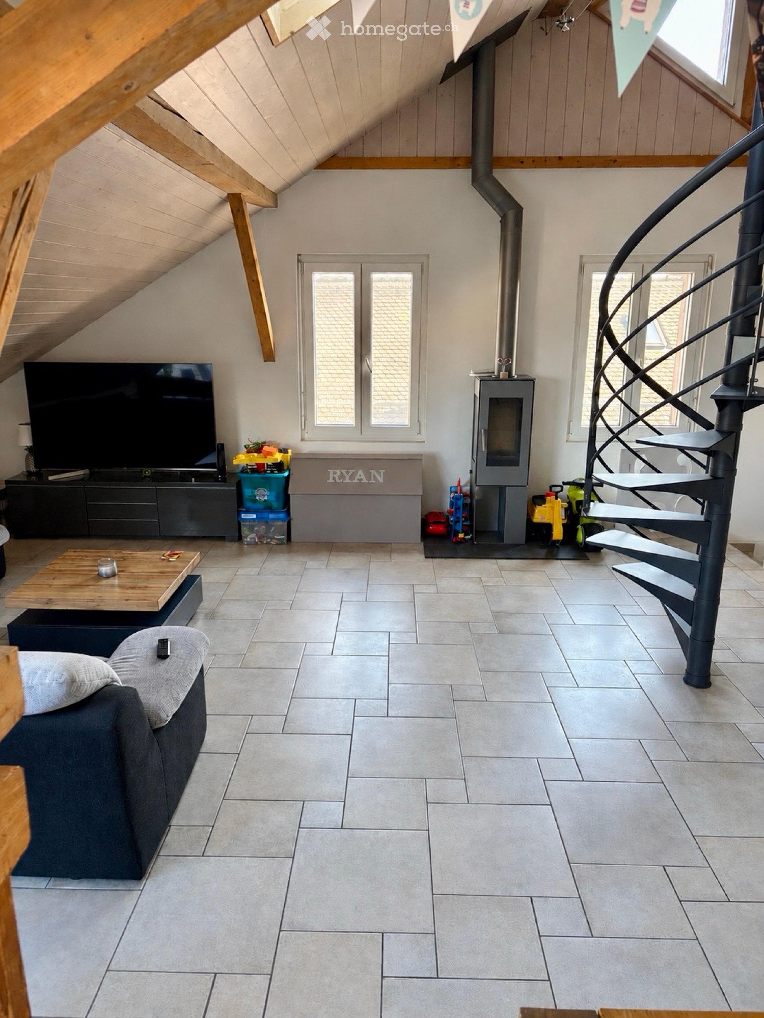 4 rooms apartment, photo 1 sur 5