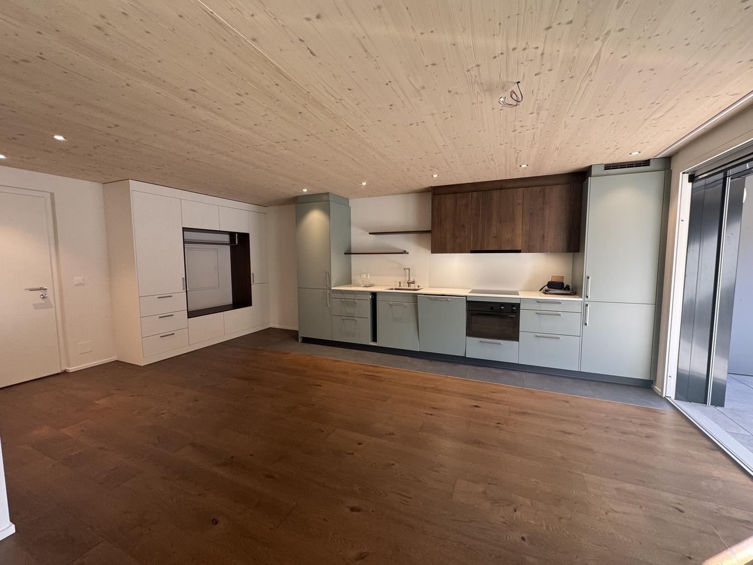 Studio de 2 ½ pièces, photo 1 sur 7