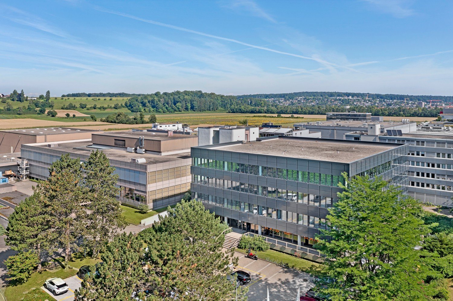 250m² commercial, photo 2 sur 10