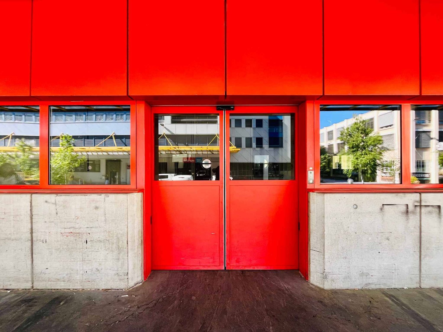 431m² commercial, photo 2 sur 8