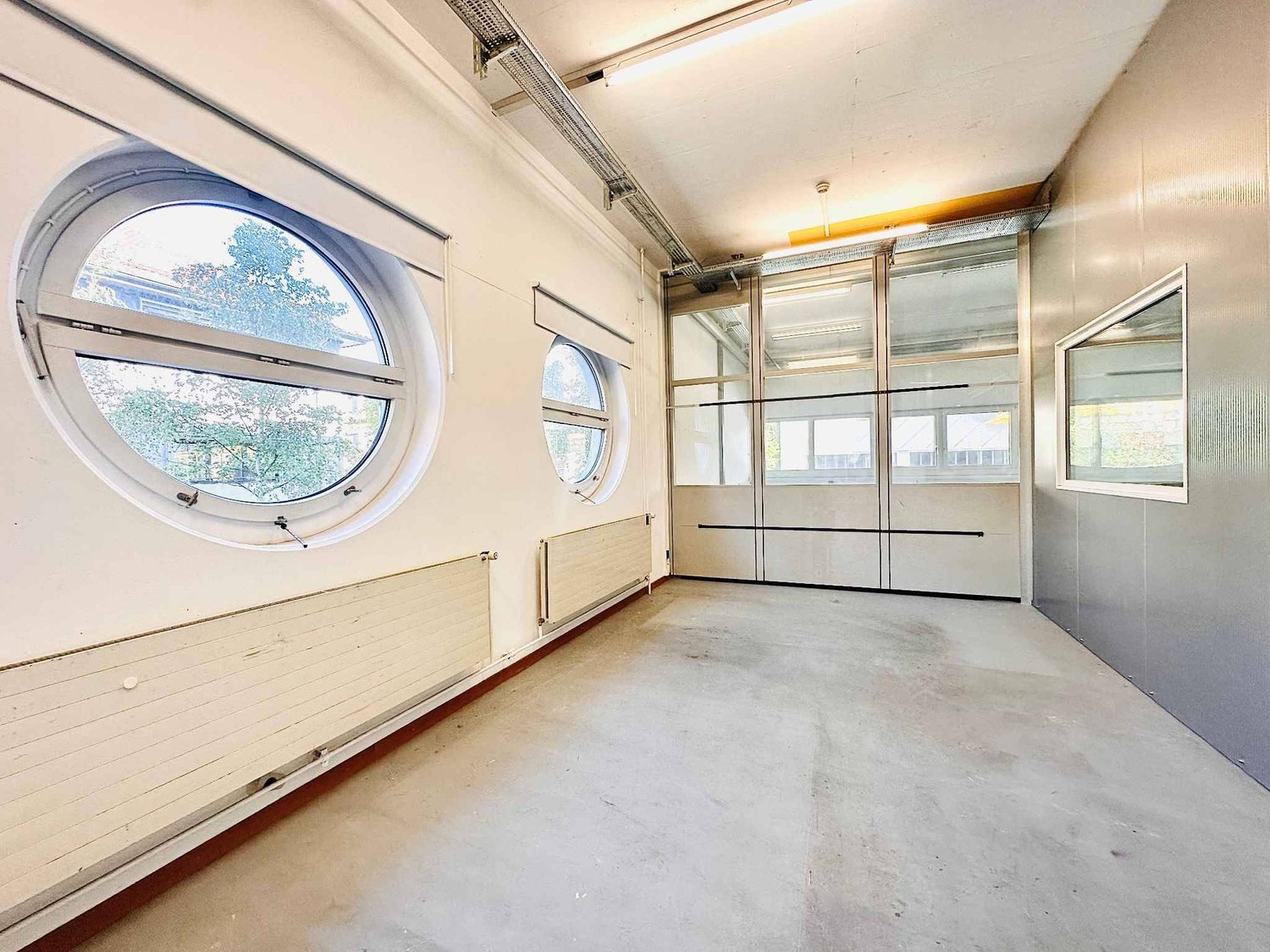 431m² commercial, photo 4 sur 8