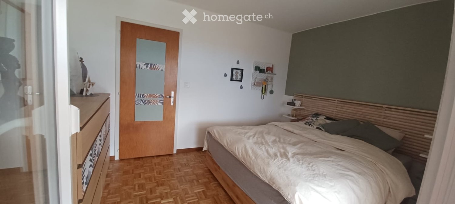 2 room single room, photo 1 sur 2
