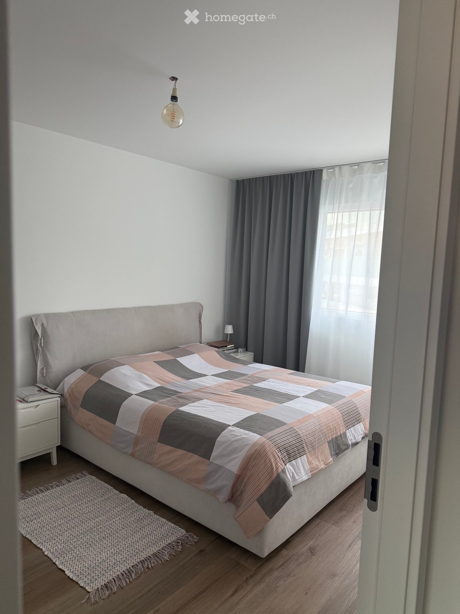 5 rooms apartment
