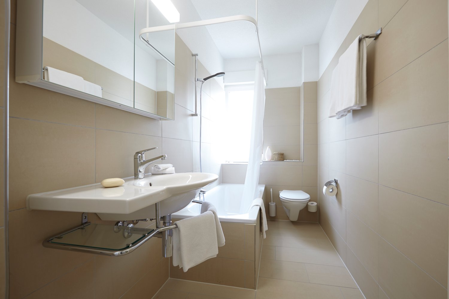 2 ½ pièces appartement meublé, photo 4 sur 10