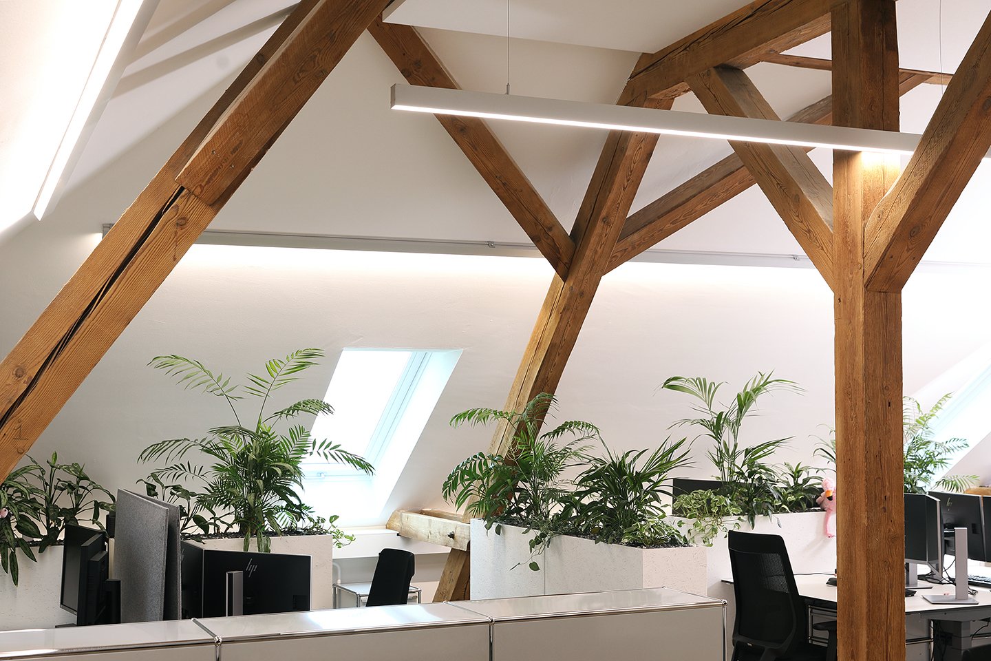 171m² bureau, photo 3 sur 10