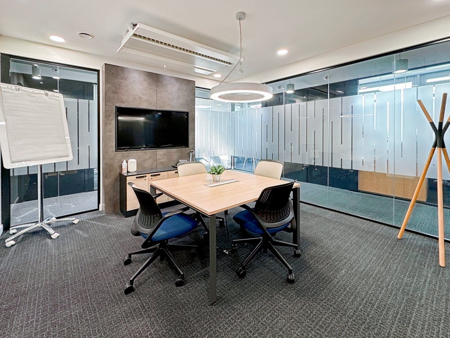 Office, photo 5 sur 9