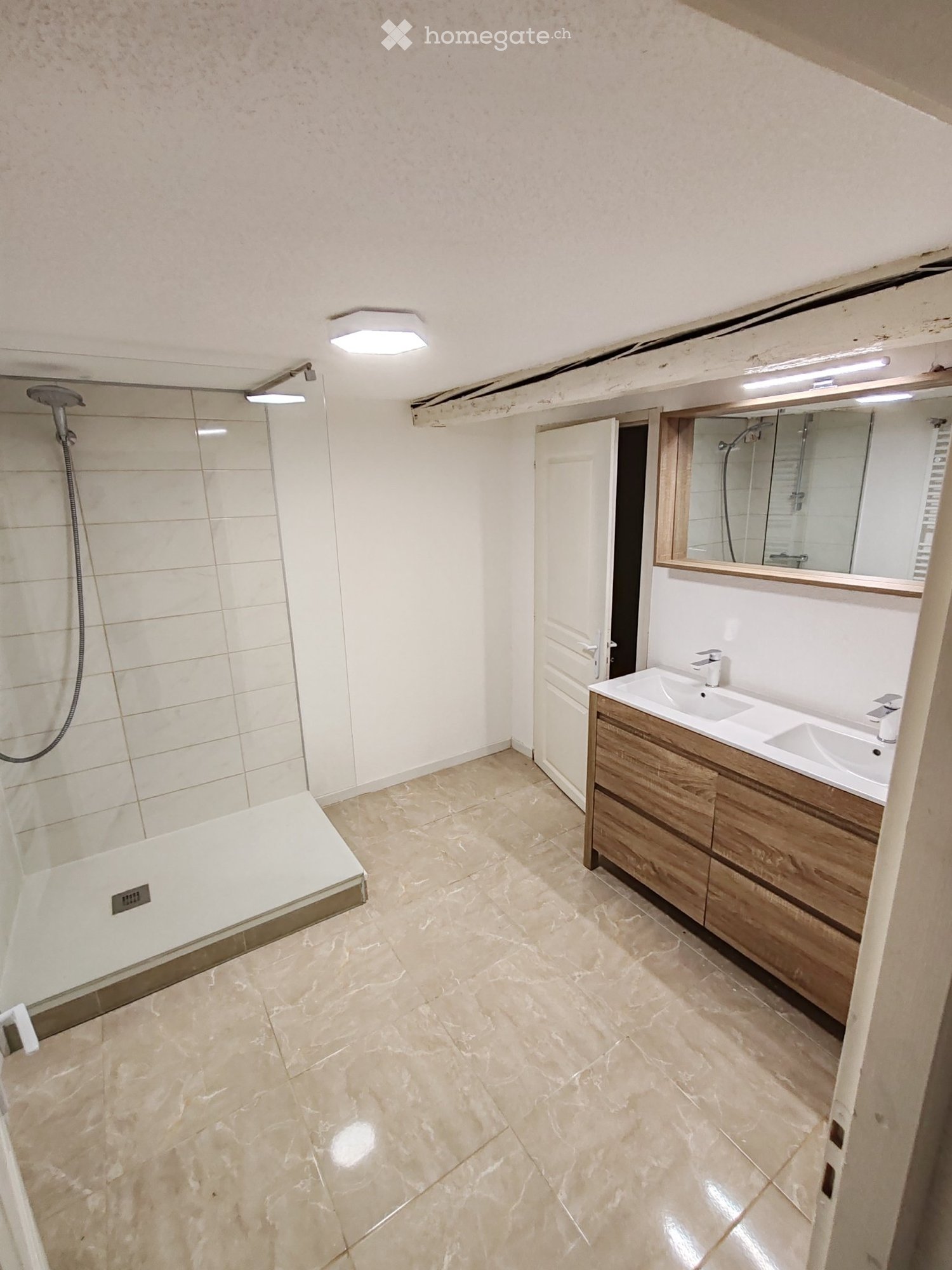 4 rooms apartment, photo 1 sur 5