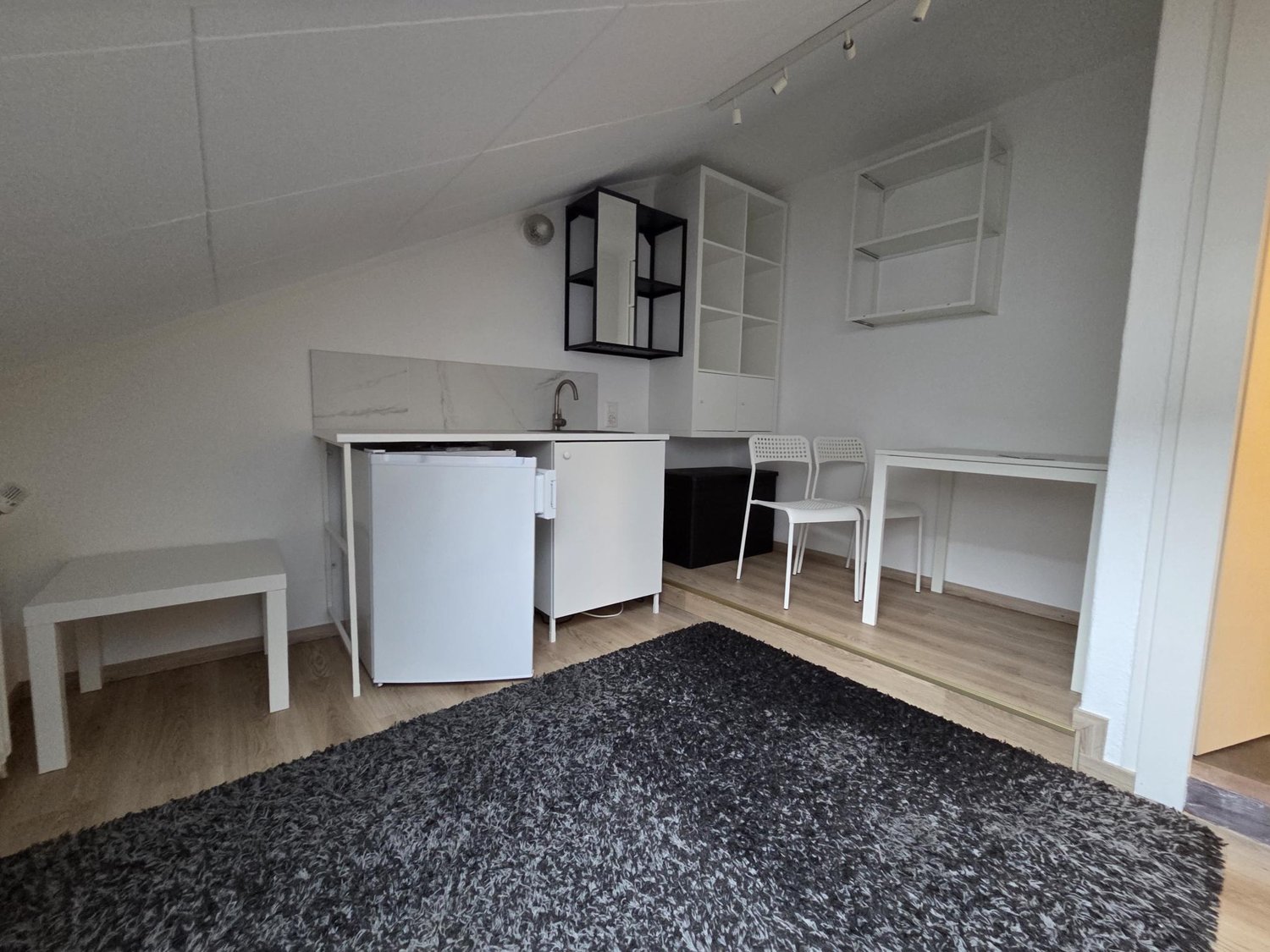 2 room single room, photo 1 sur 5