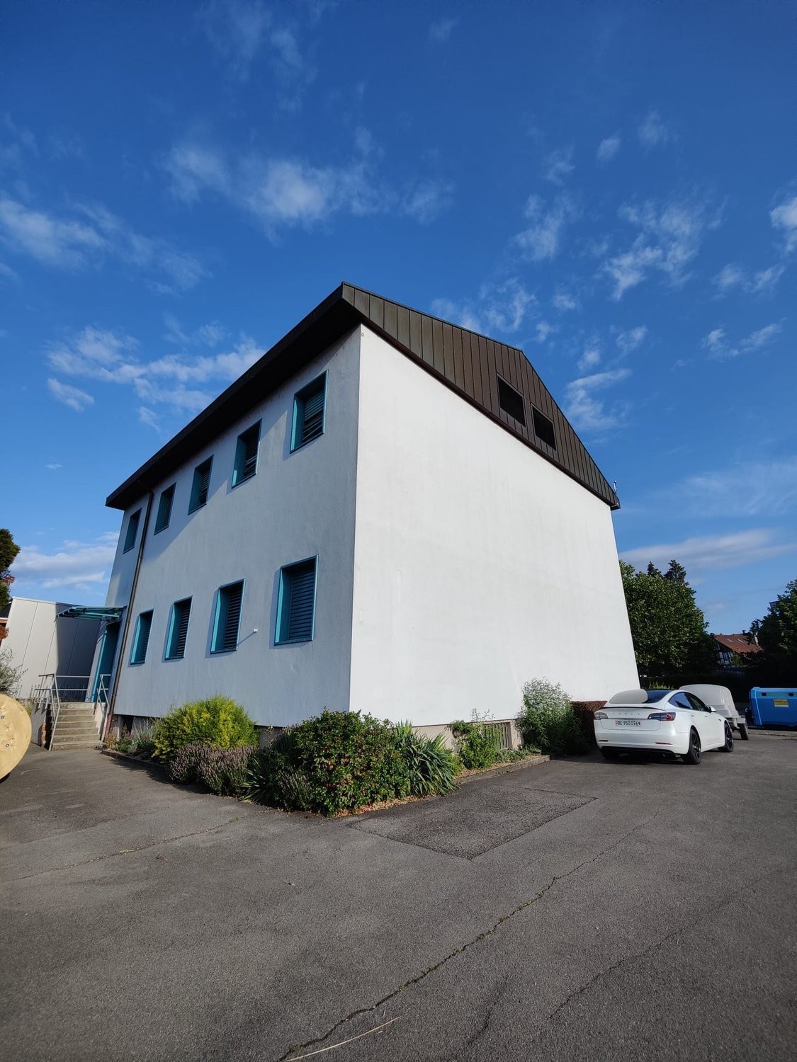 167m² commercial, photo 1 sur 2