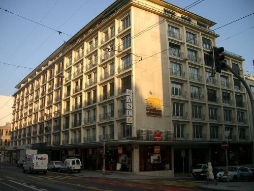 114m² office, photo 1 sur 3