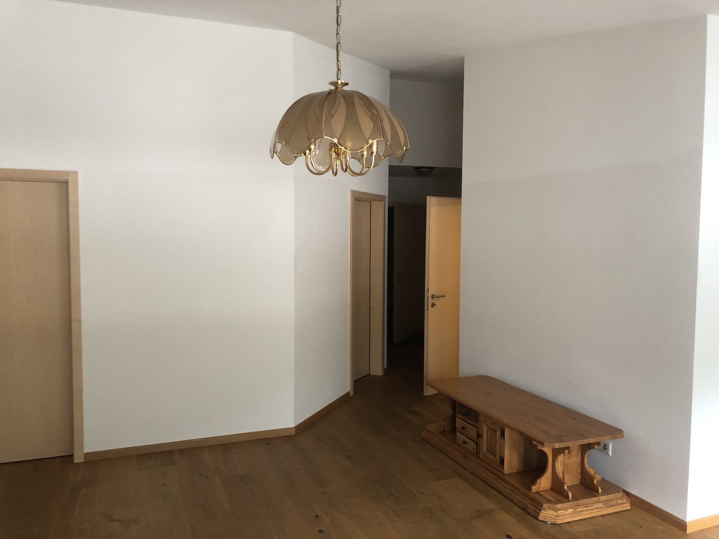 Appartement de 3 ½ pièces

Place de parc disponible, peut être louée en complément, photo 2 sur 5