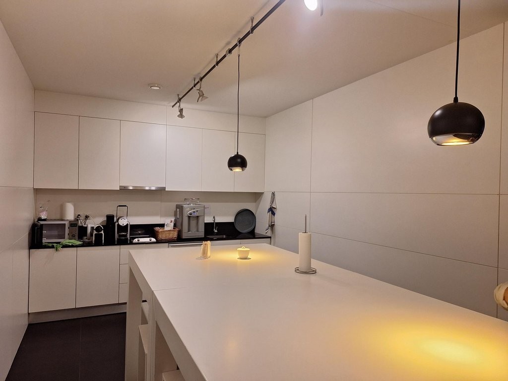 505m² office