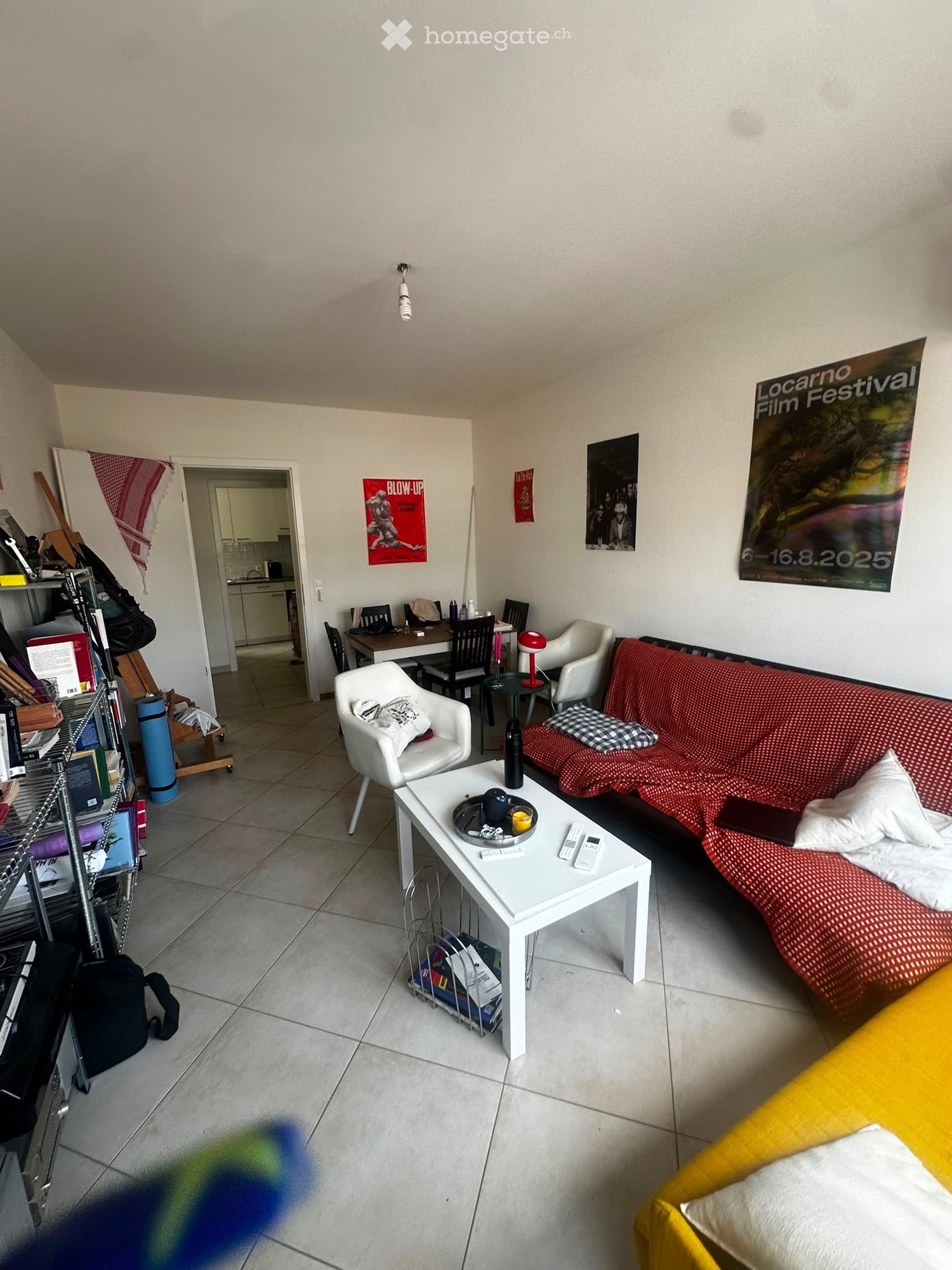 Appartement de 2 ½ pièces

Recherche repreneur/se pour un appartement lumineux de 2.5 pièces en centre-ville à Lugano. Possibilité de partager l'appartement (par exemple pour des étudiants). 
L'appartement ne sera PAS meublé. 
Situé en position stratégique à 2 minutes à pied de l'USI, Coop et de l'a, photo 2 sur 5