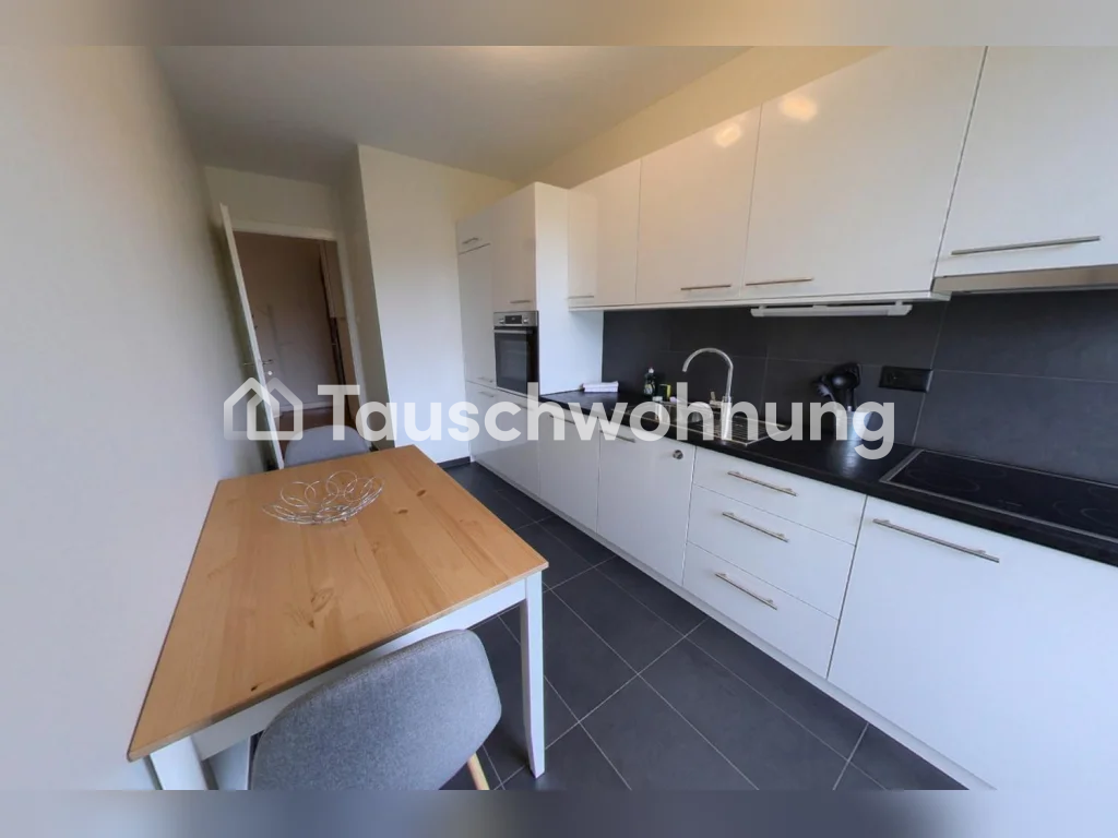 Appartement de 4 ½ pièces

Appartement lumineux et spacieux de 2 chambres avec vue sur le fleuve à louer à La Jonction. Contact:   
  
Profitez de cet élégant et spacieux appartement de 85 m² dans le quartier prisé de La Jonction, idéalement situé à proximité des transports publics et à quelques pas, photo 4 sur 6