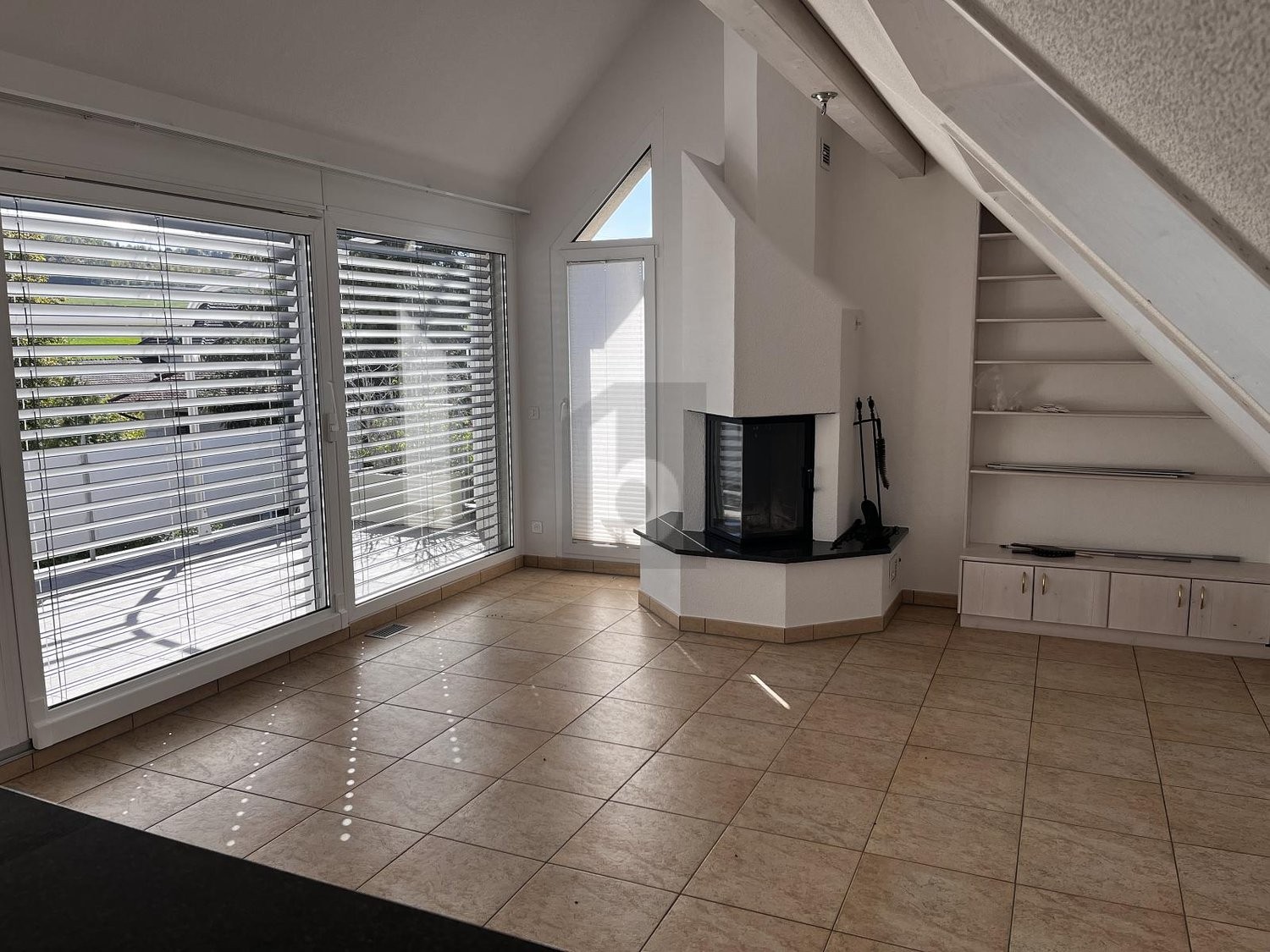 Appartement en attique de 4 ½ pièces, photo 2 sur 4