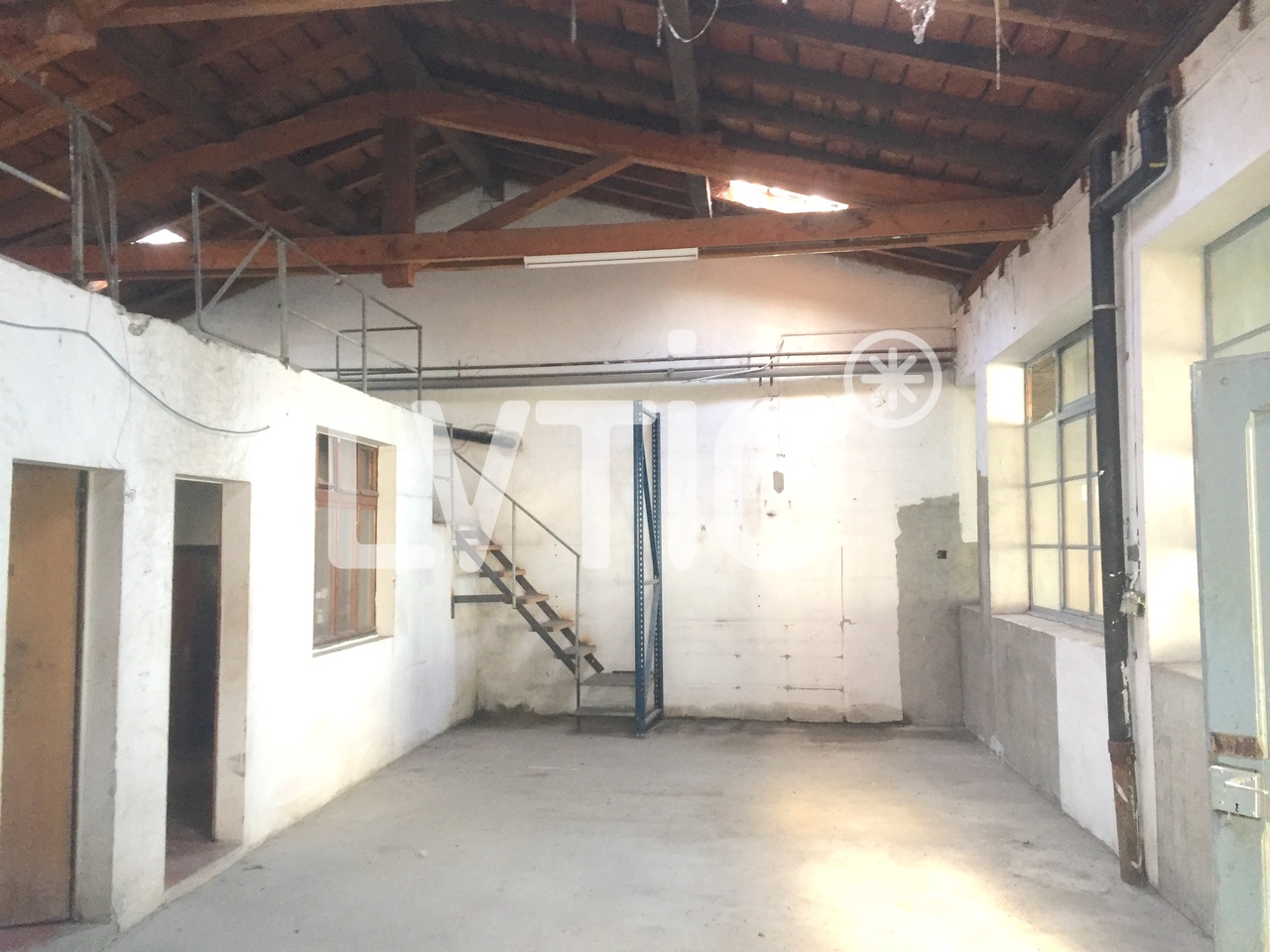 810m² storage room, photo 7 sur 10