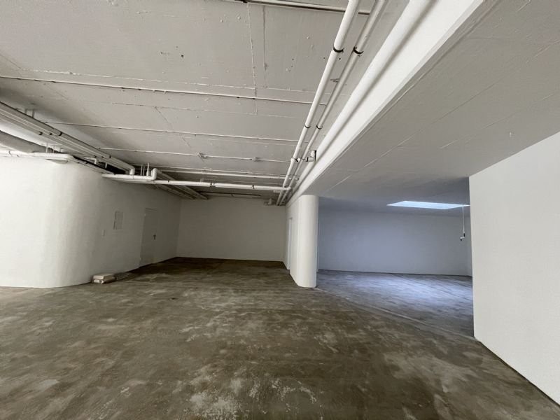 206m² commercial