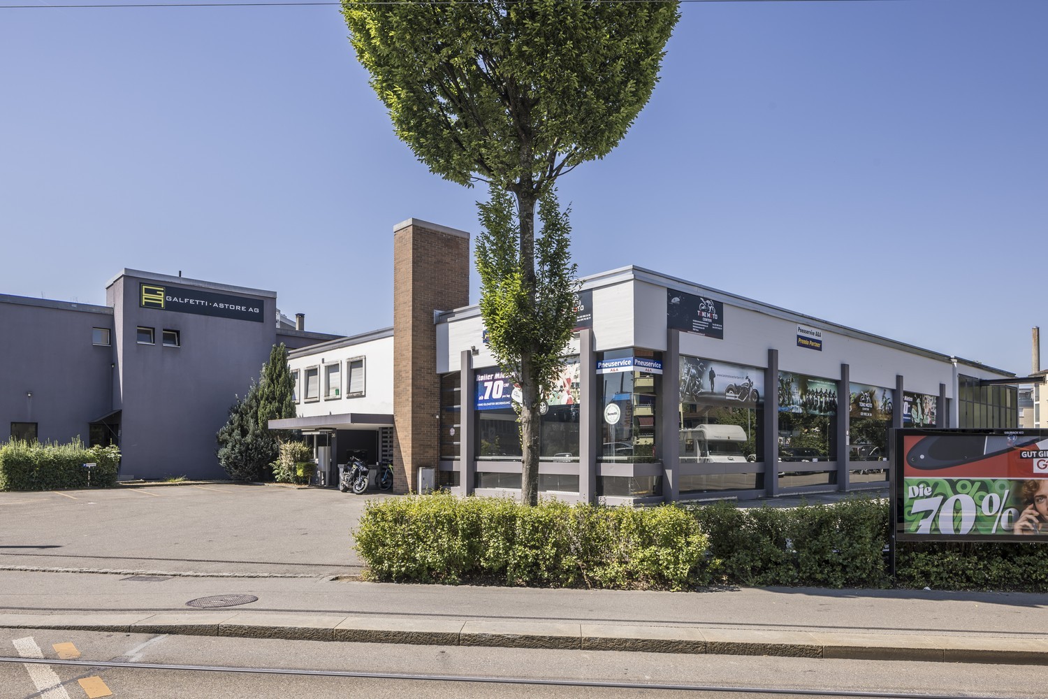 125m² commercial, photo 1 sur 10