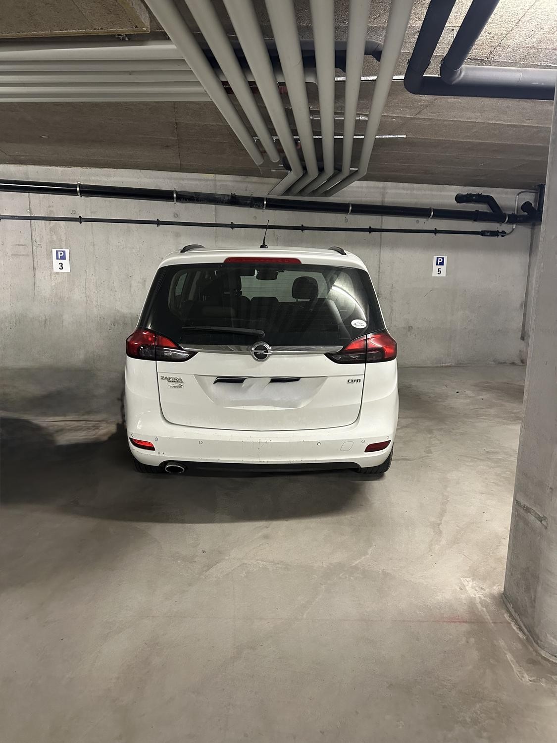Place de parc souterrain