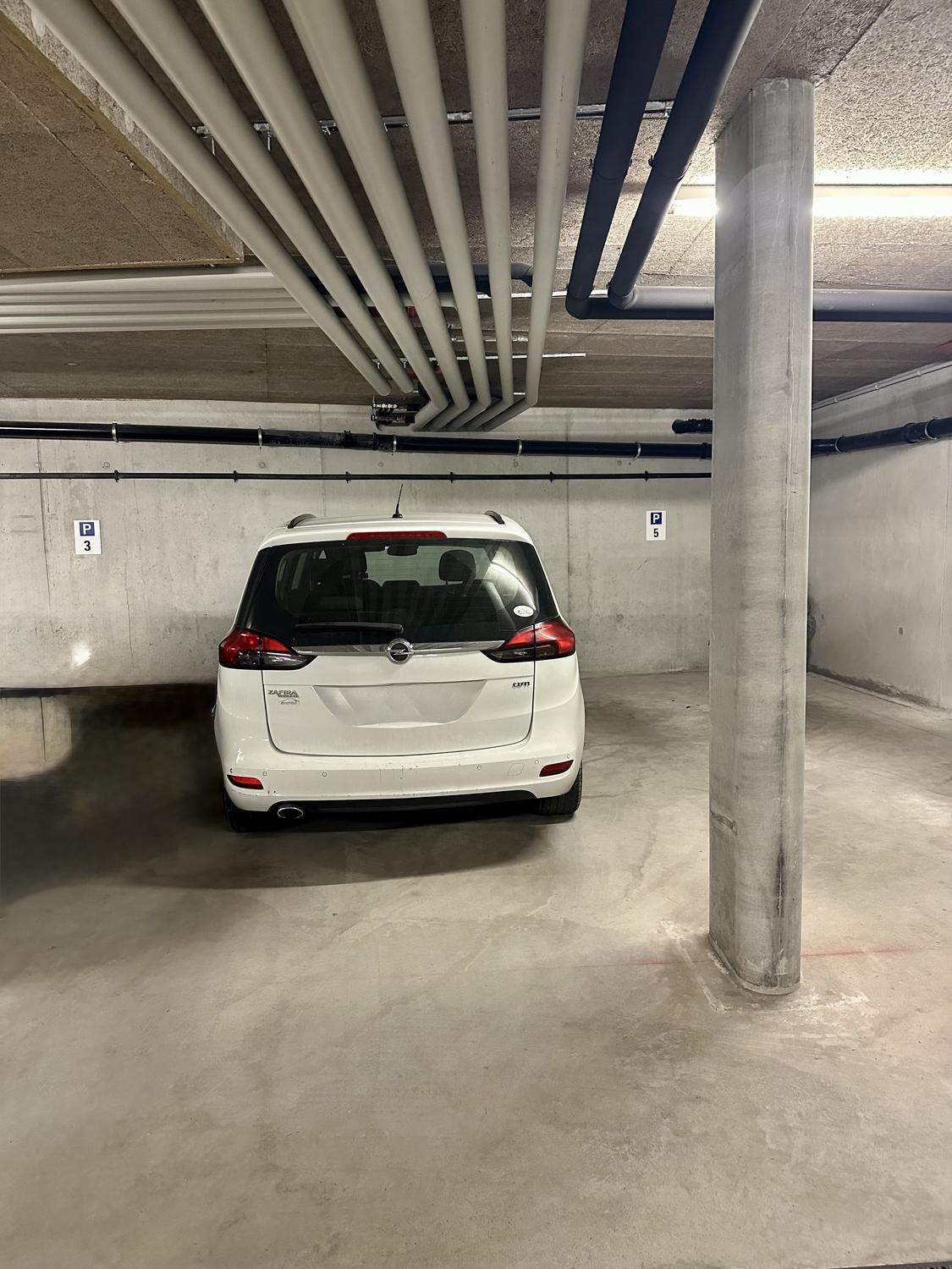 Place de parc souterrain