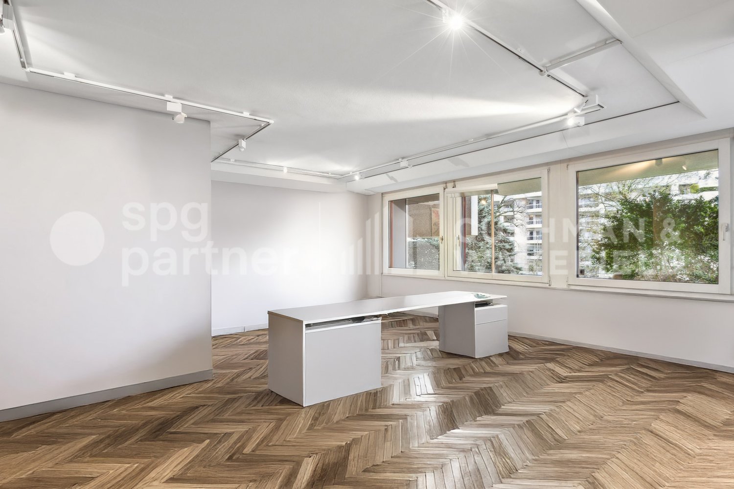 95m² office