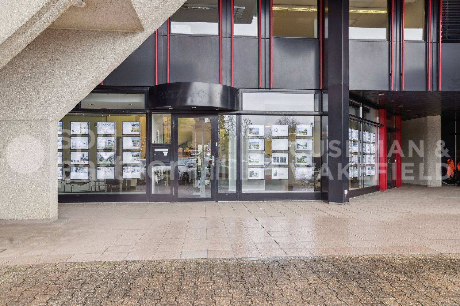 95m² office
