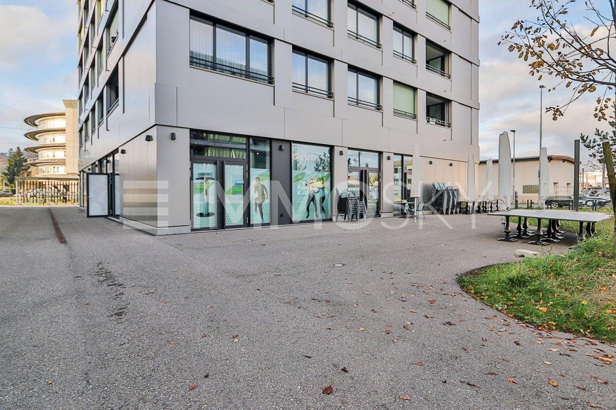 Commerce de 84m², photo 6 sur 7