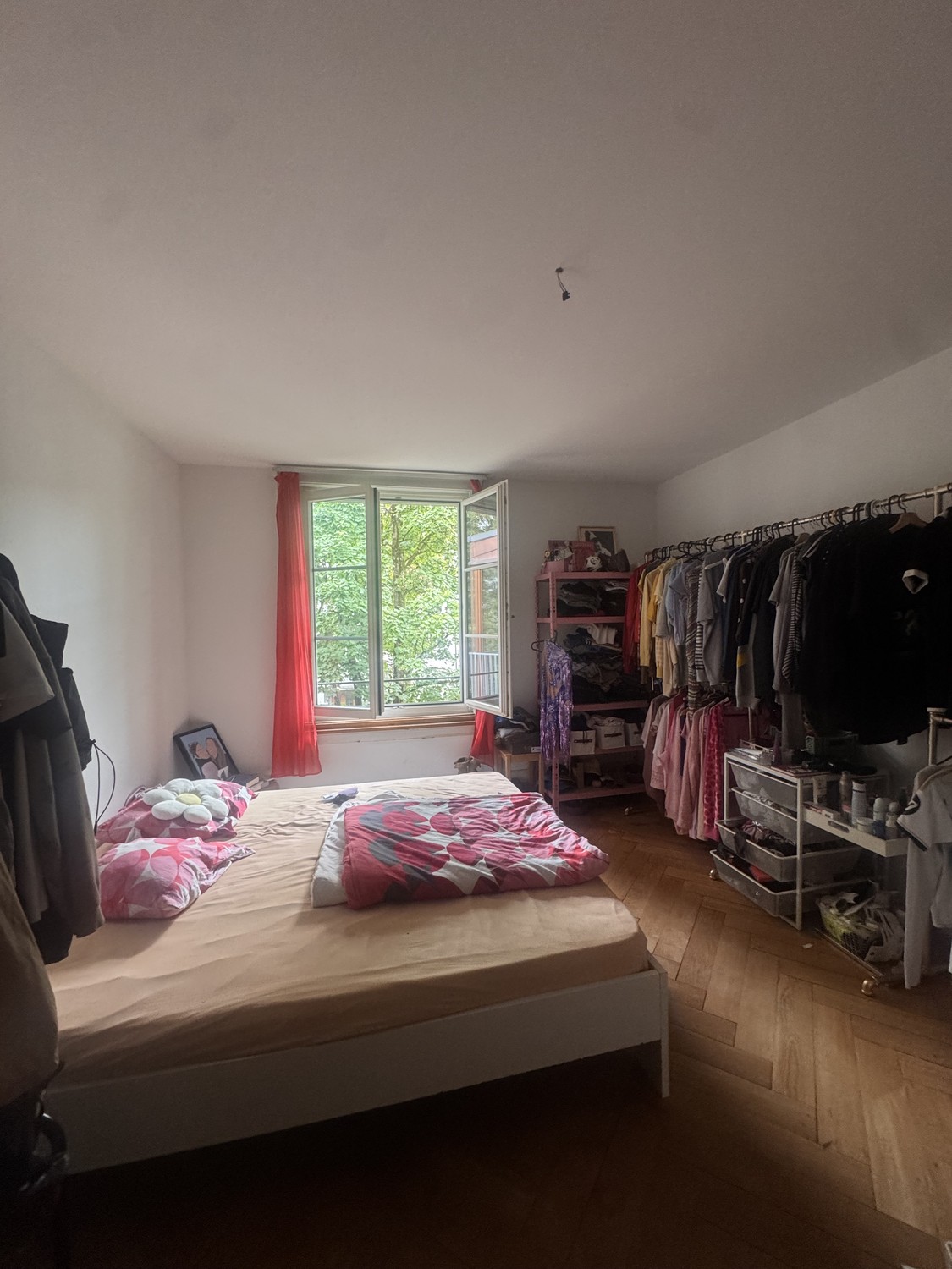 Chambre en colocation, photo 1 sur 3