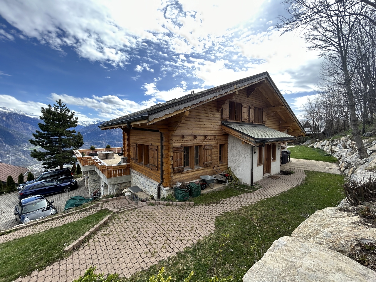 8 rooms chalet, photo 2 sur 10