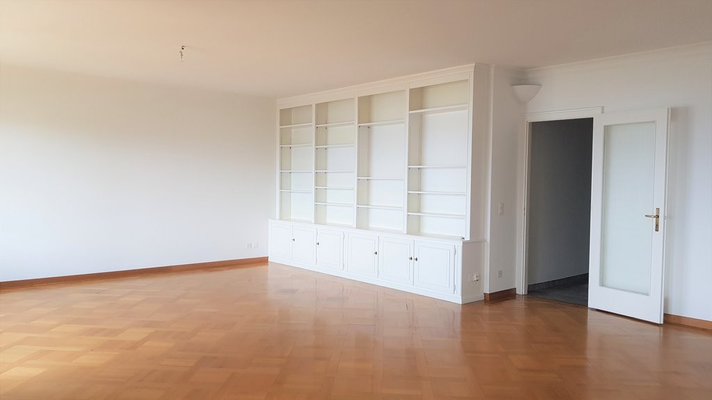 6 rooms apartment, photo 1 sur 10