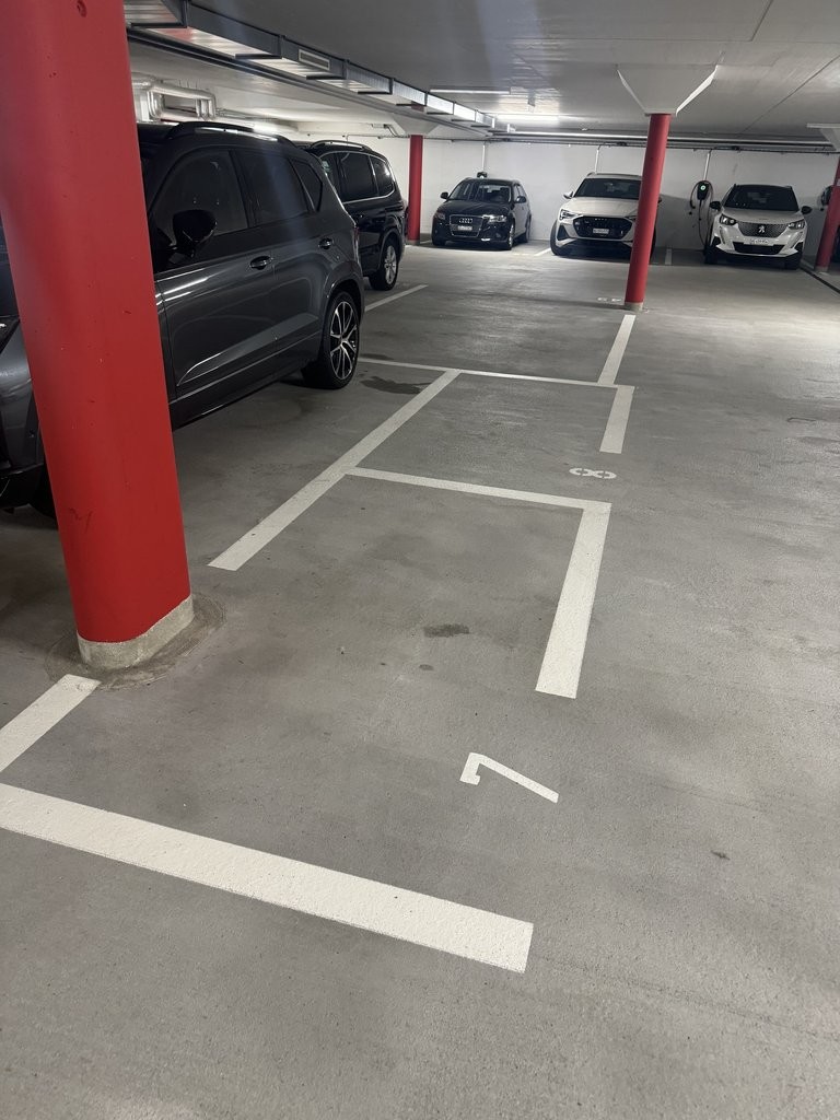 Place de stationnement couvert pour vélo de 2m², photo 2 sur 3