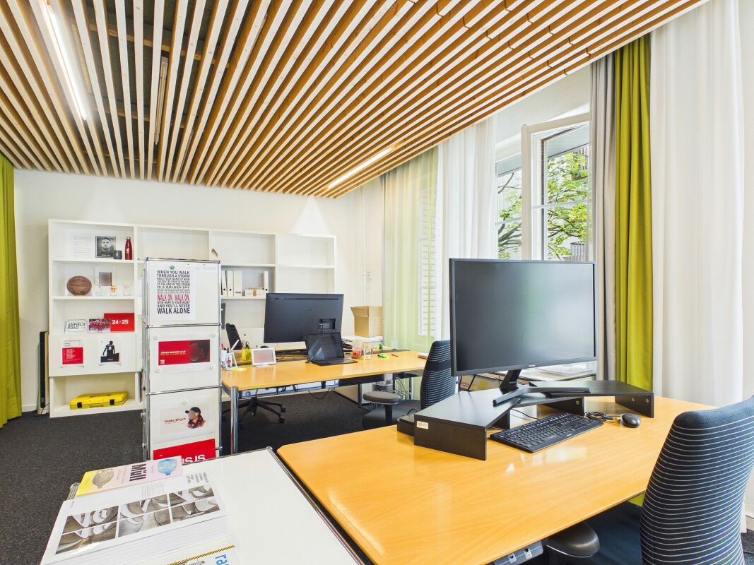 Bureau de 100m², photo 3 sur 10