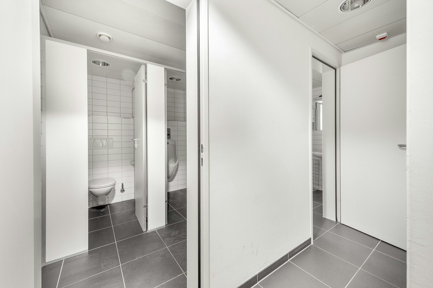 284m² bureau, photo 4 sur 7