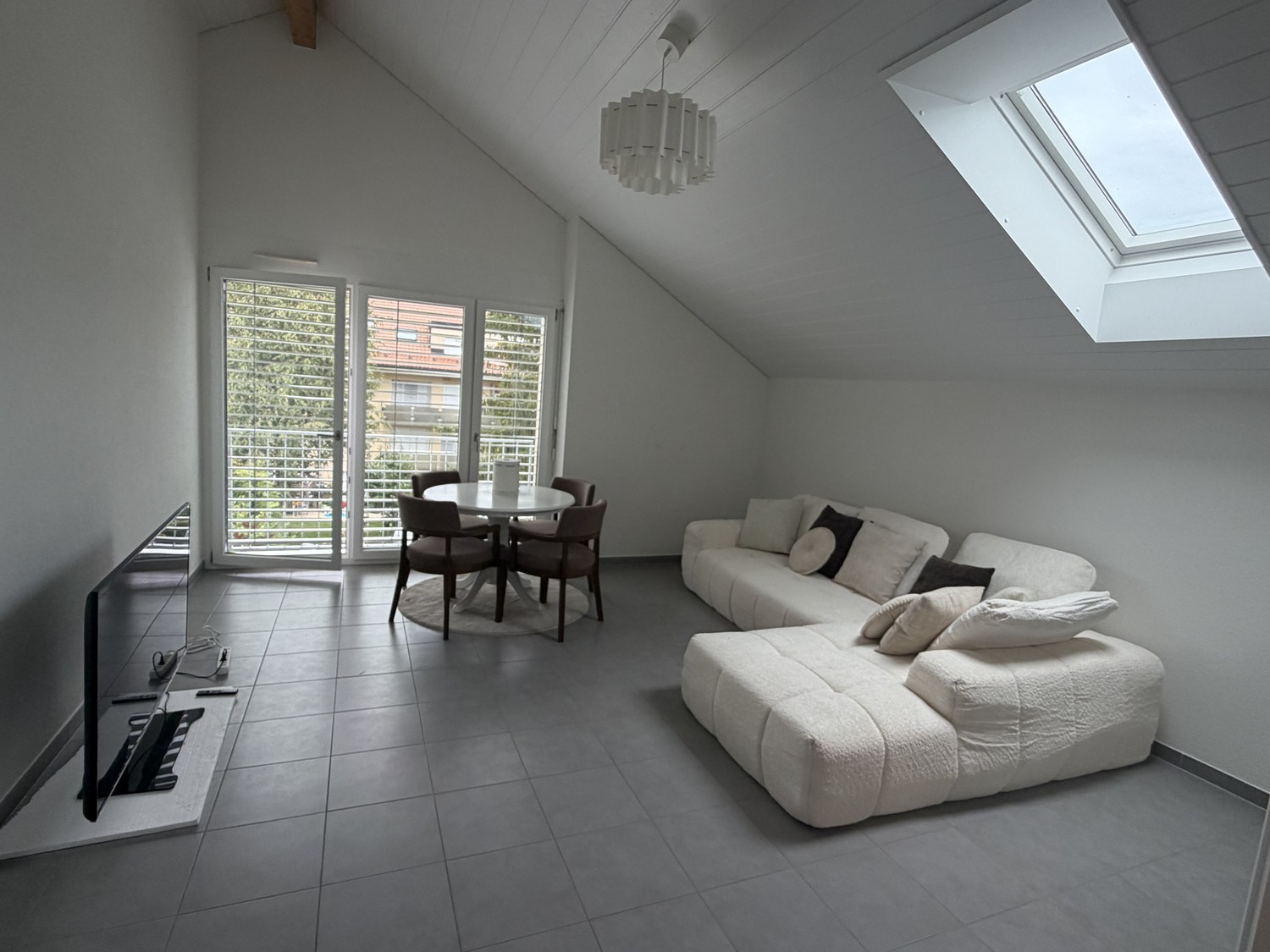 Room in a shared flat, photo 2 sur 7