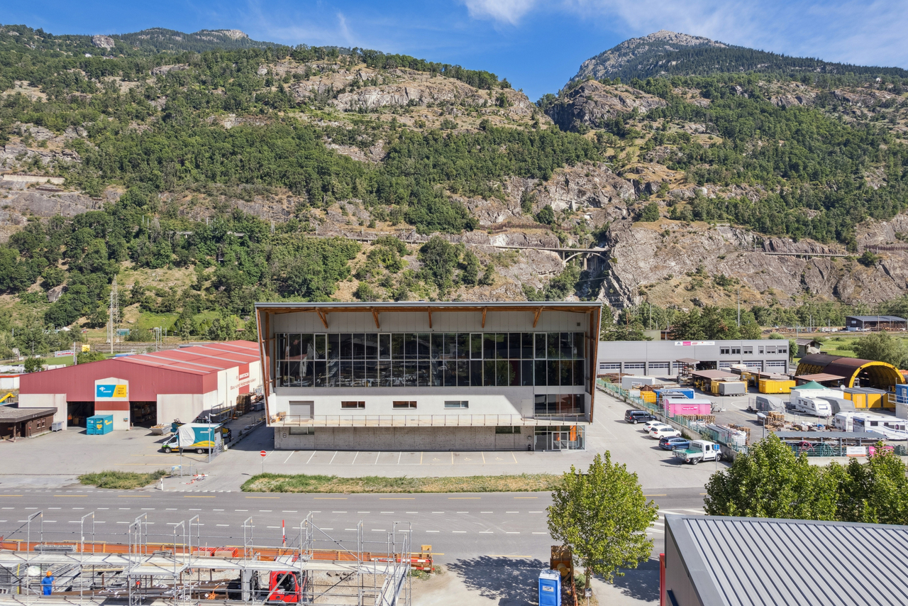 622m² commercial, photo 2 sur 6
