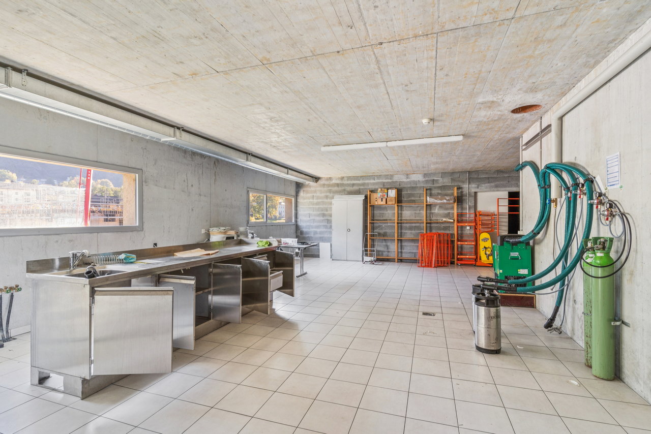 622m² commercial, photo 5 sur 6