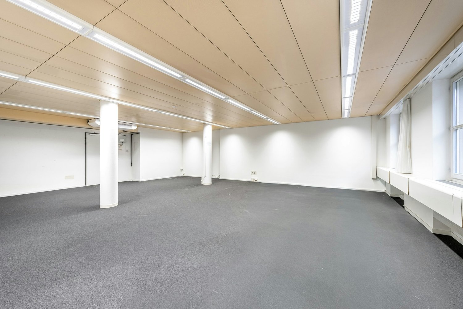 Bureau de 100m², photo 6 sur 10