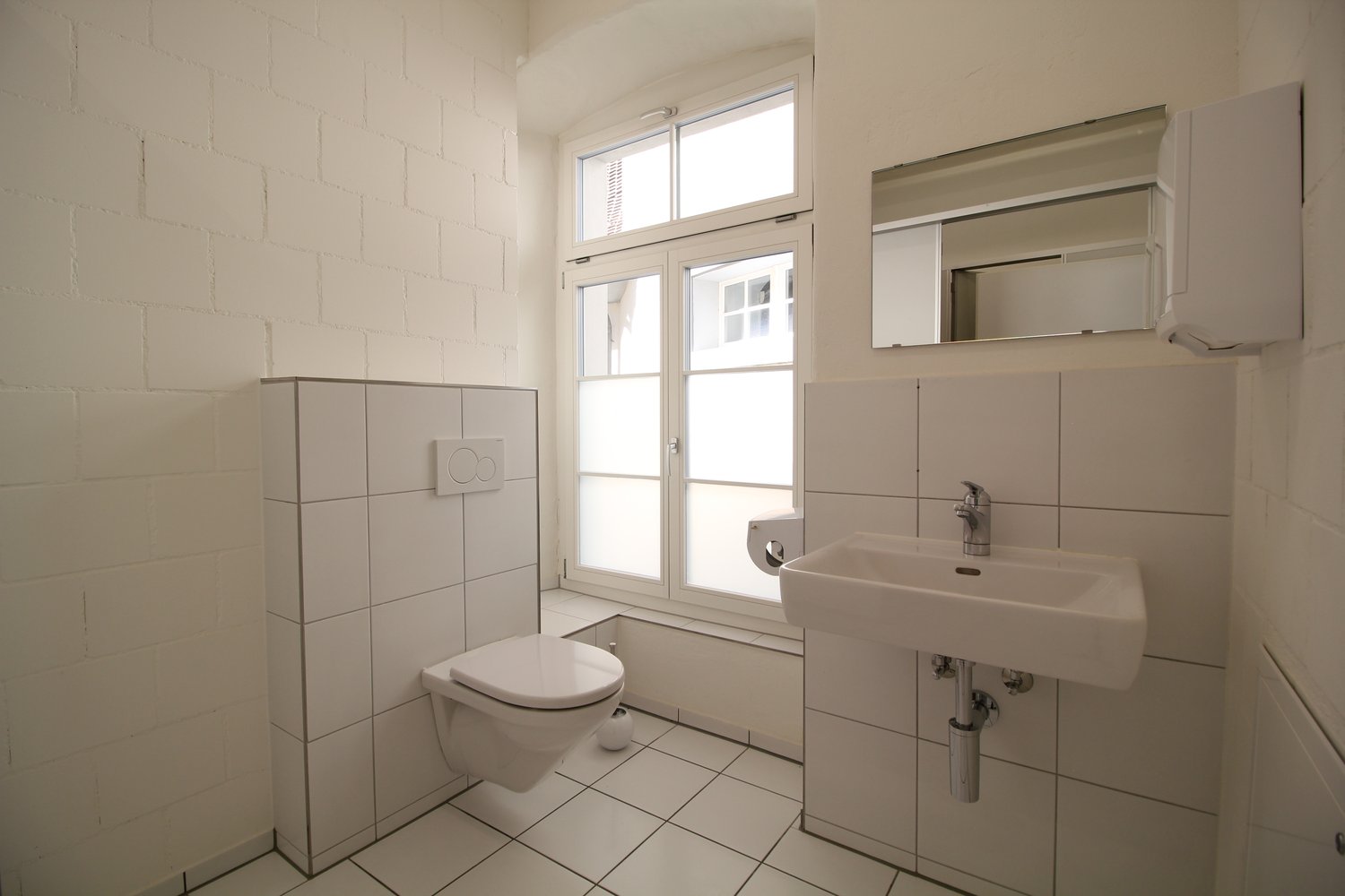 170m² office