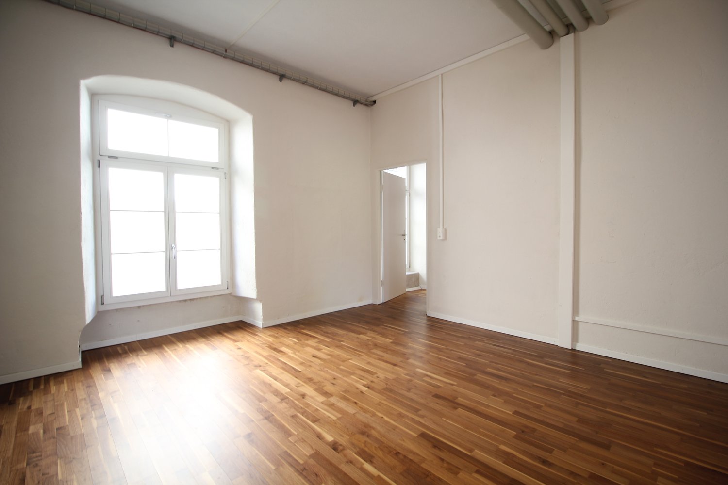 170m² office