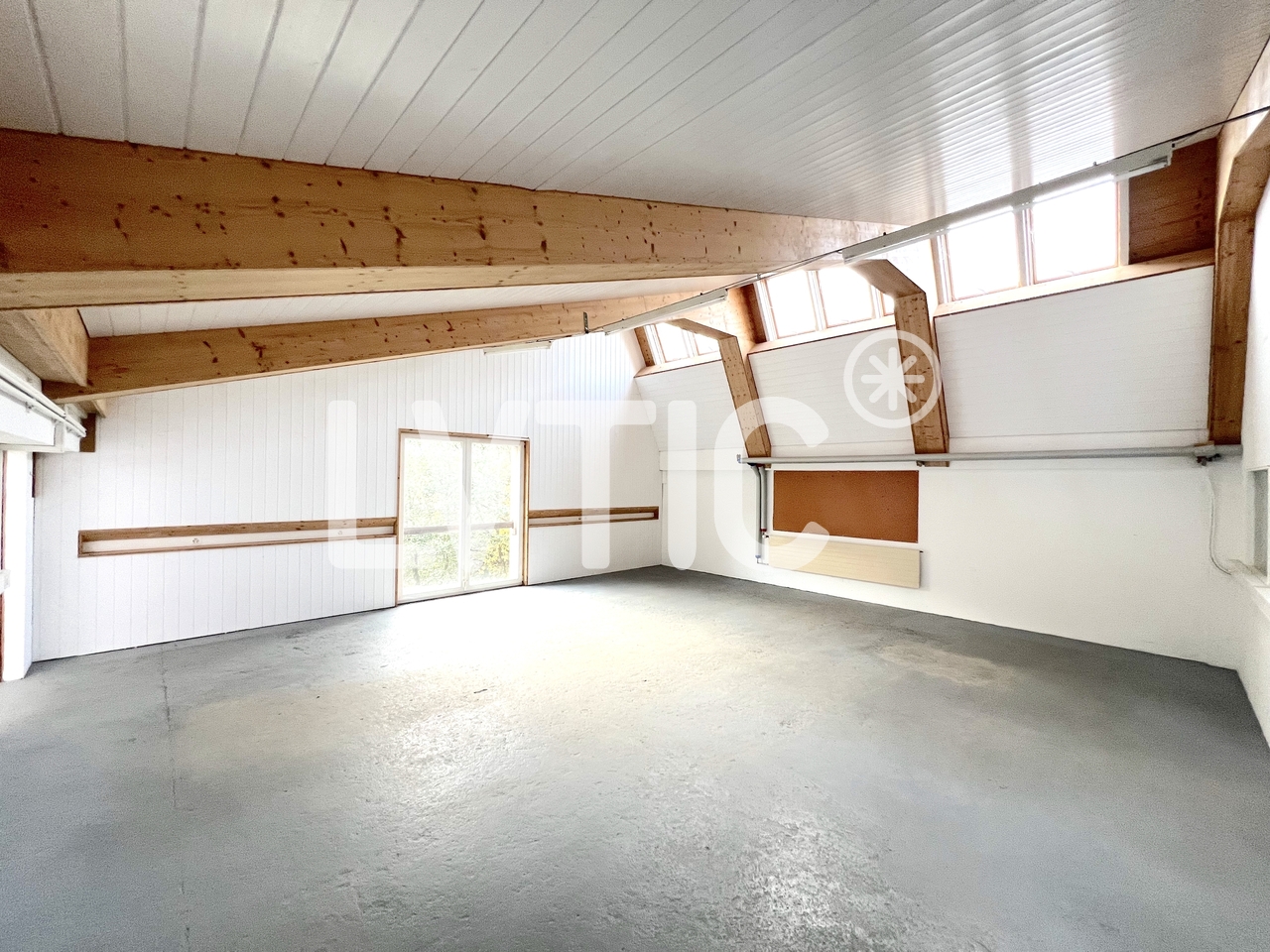 712m² storage room, photo 3 sur 8