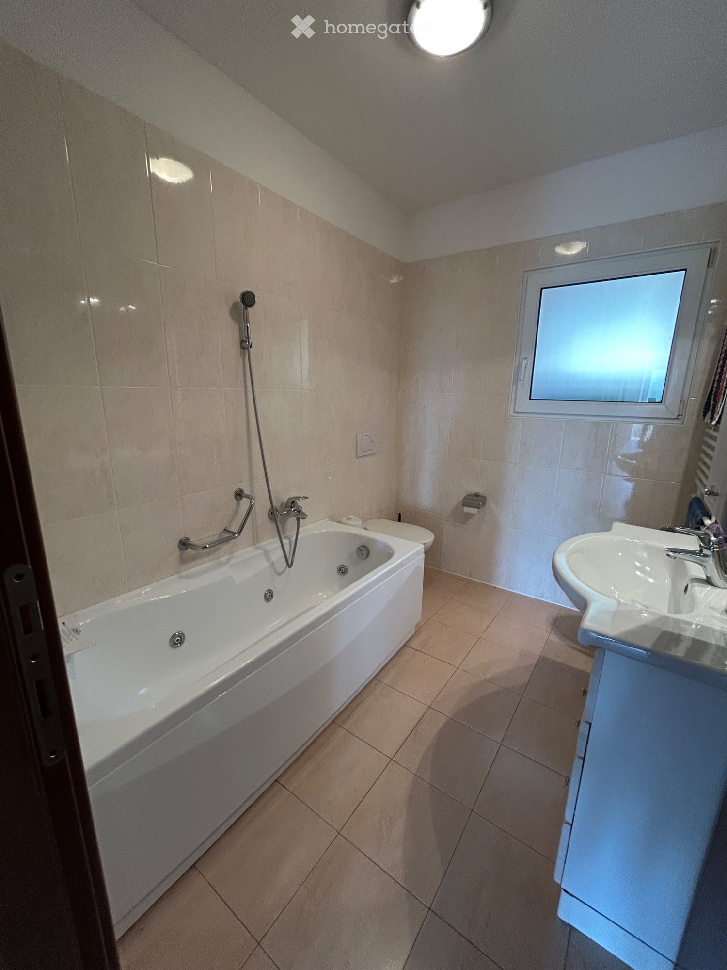 4 pièces appartement, photo 4 sur 5