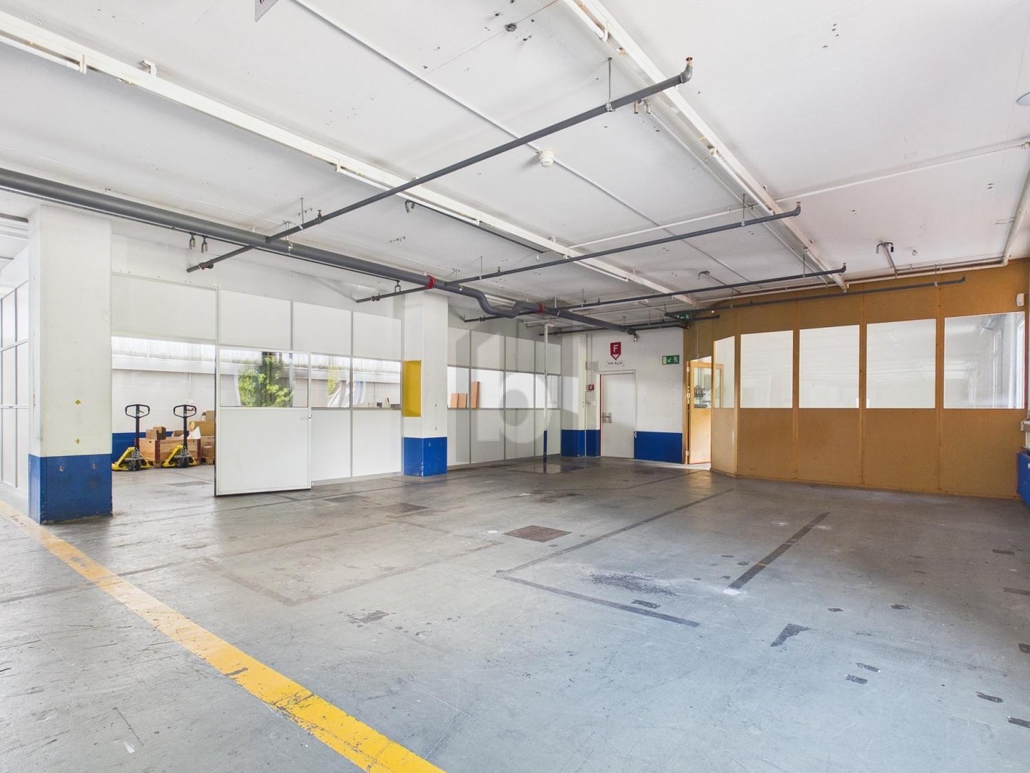 Local de stockage de 545m², photo 3 sur 4