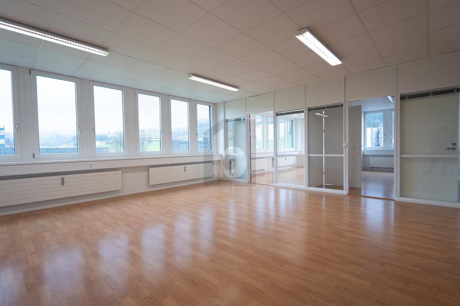 347m² bureau