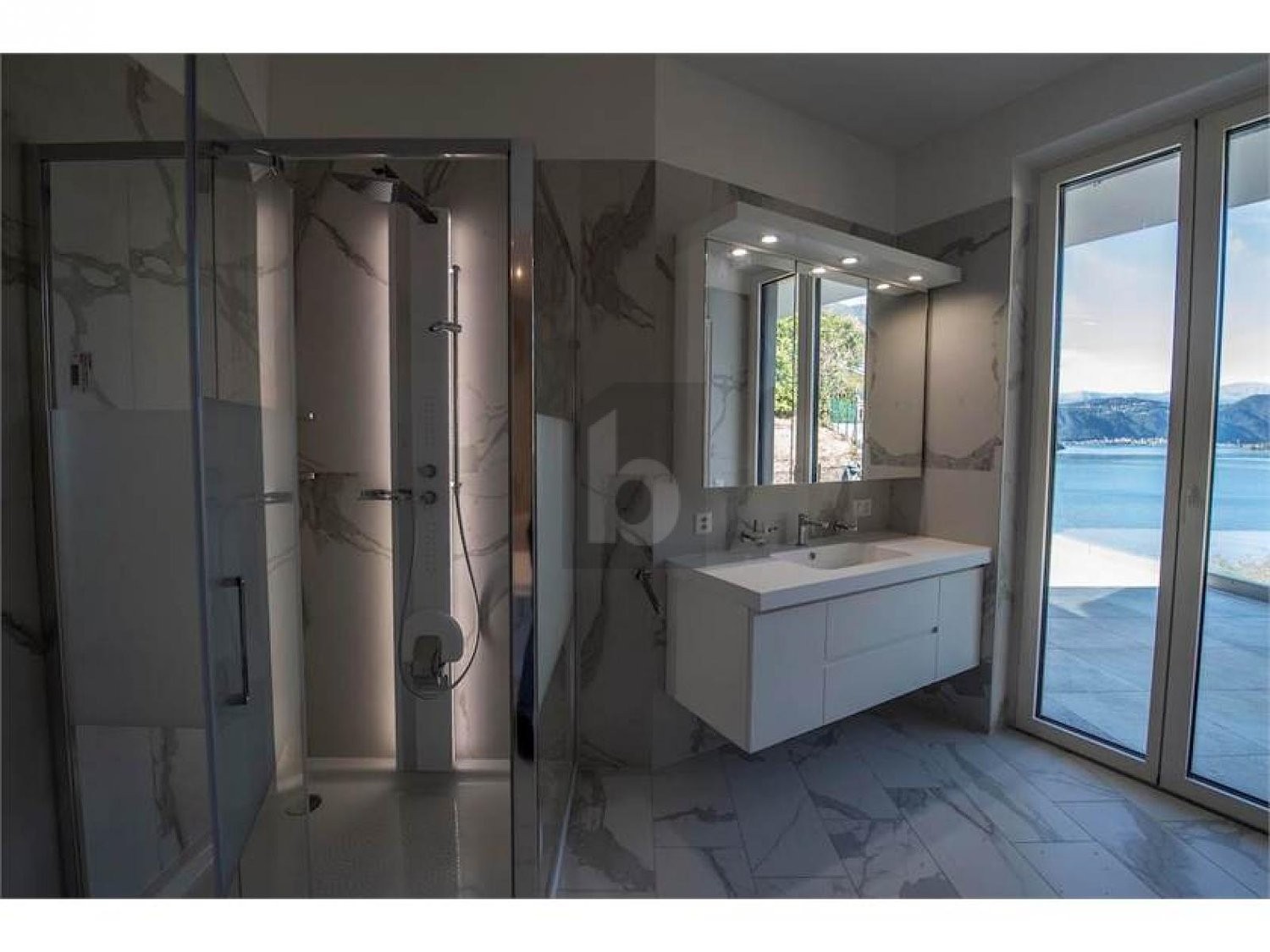 Appartement en attique 6 ½ pièces