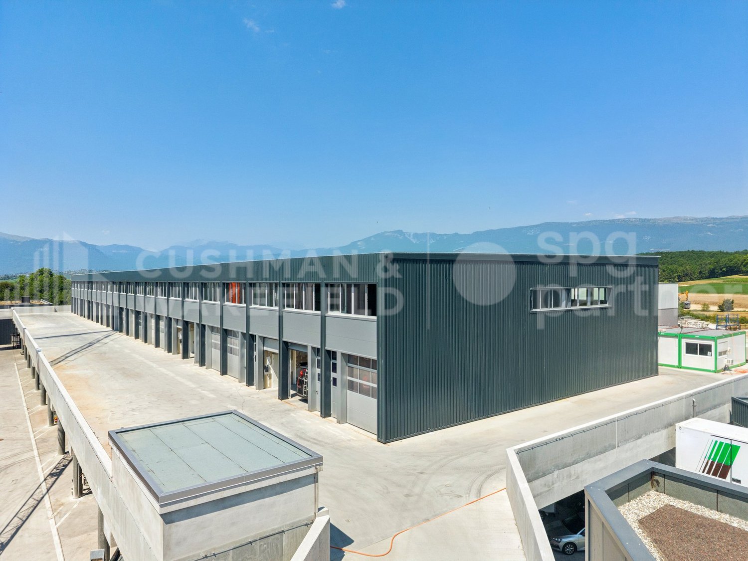 340m² atelier