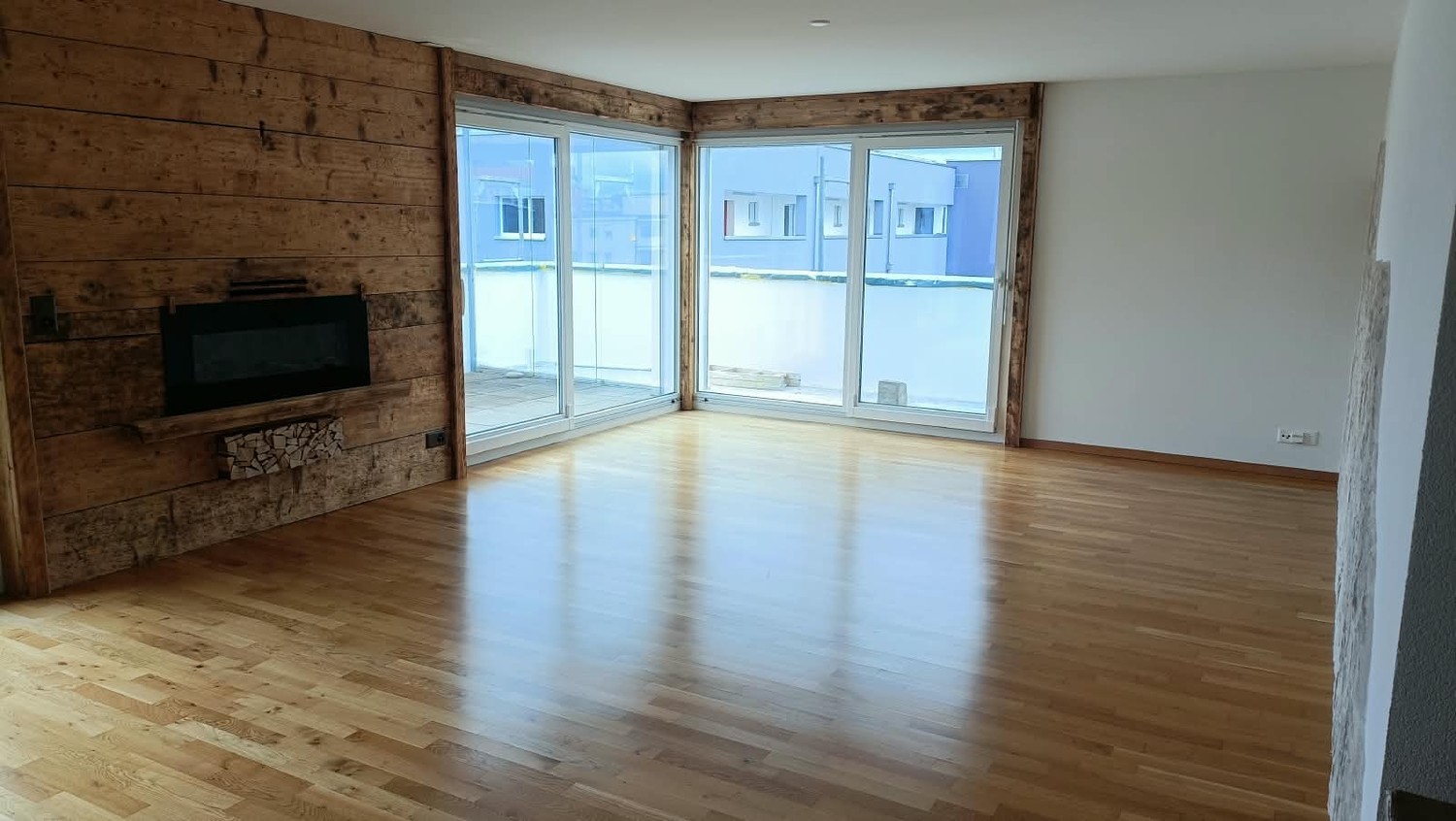 Appartement de 3 ½ pièces

Place de parc 130CHF / Monat, photo 1 sur 10