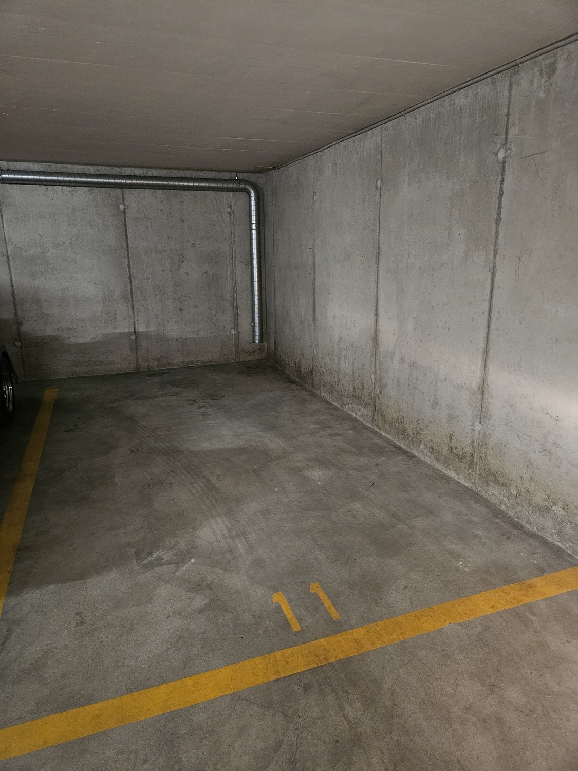 Place en sous-sol, photo 2 sur 2