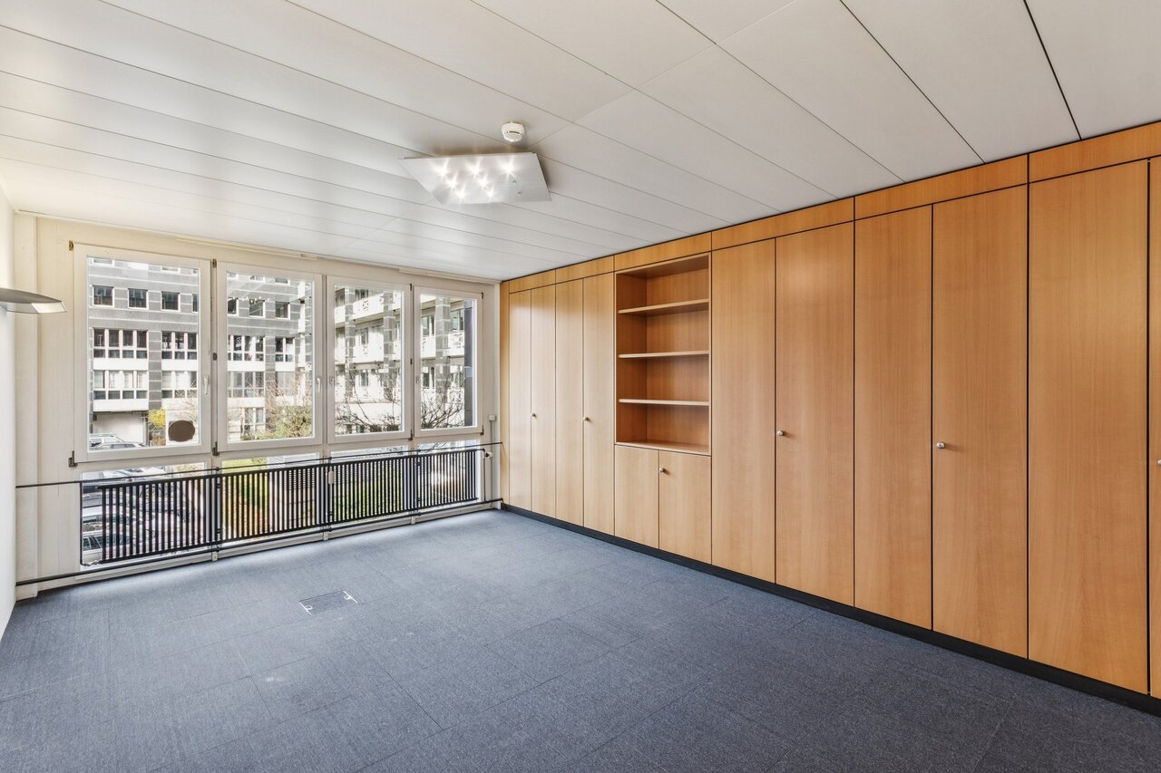 471m² de bureaux