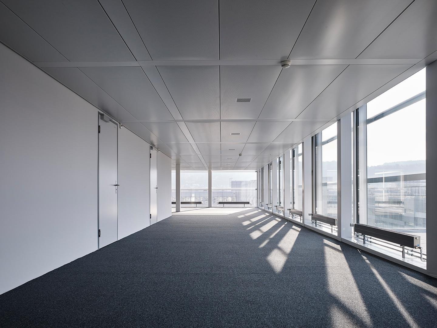 479m² office, photo 2 sur 10