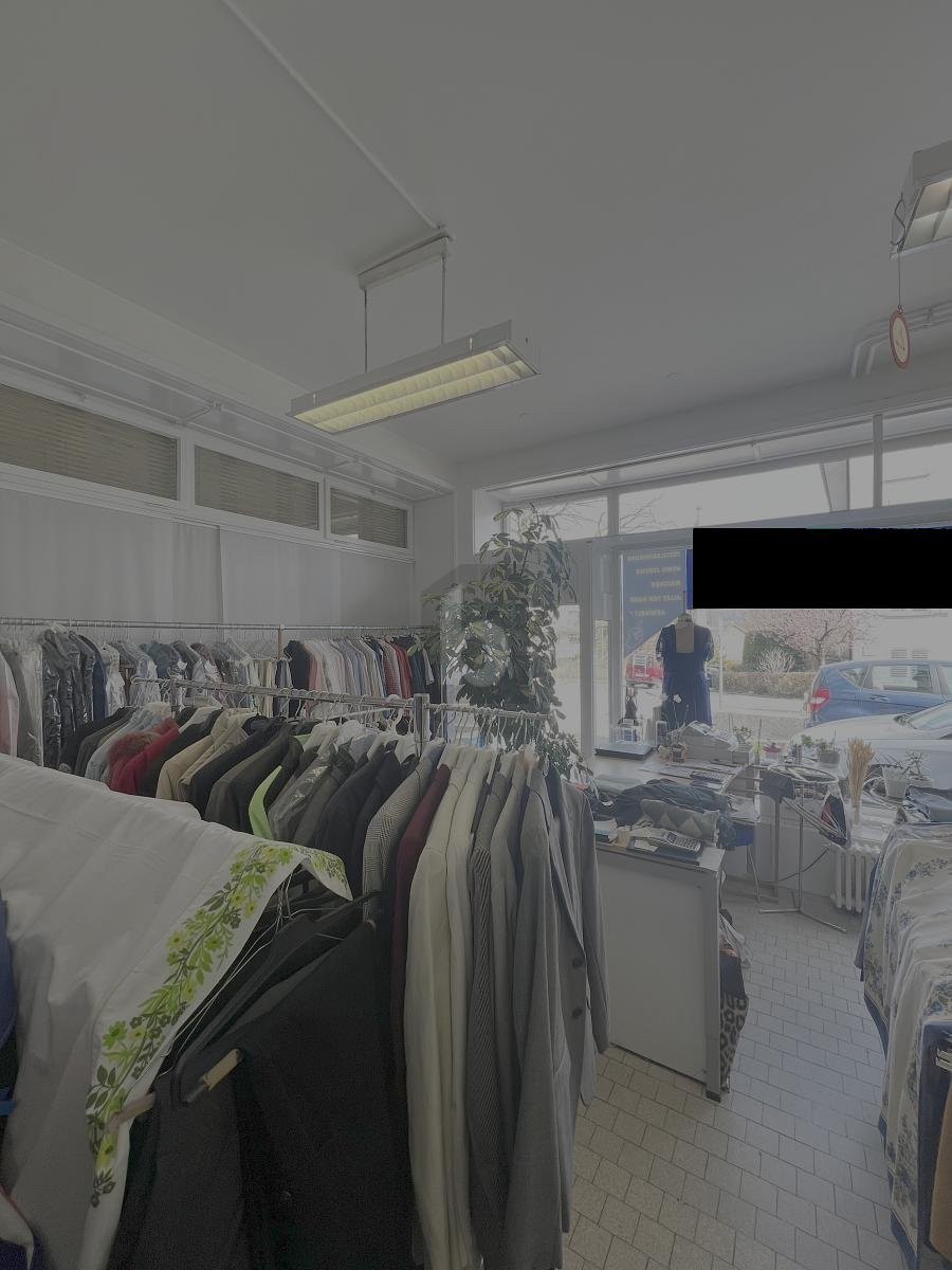 75m² shop